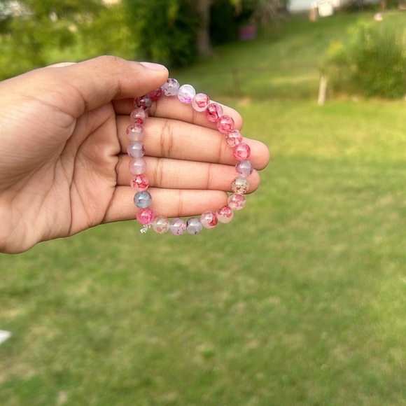 I will be selling bracelets red and blue 3$ each - Picture 2 of 4